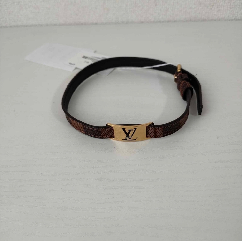 Anckle Louis vuitton